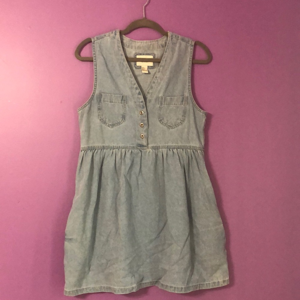 Forever 21 denim dress size small